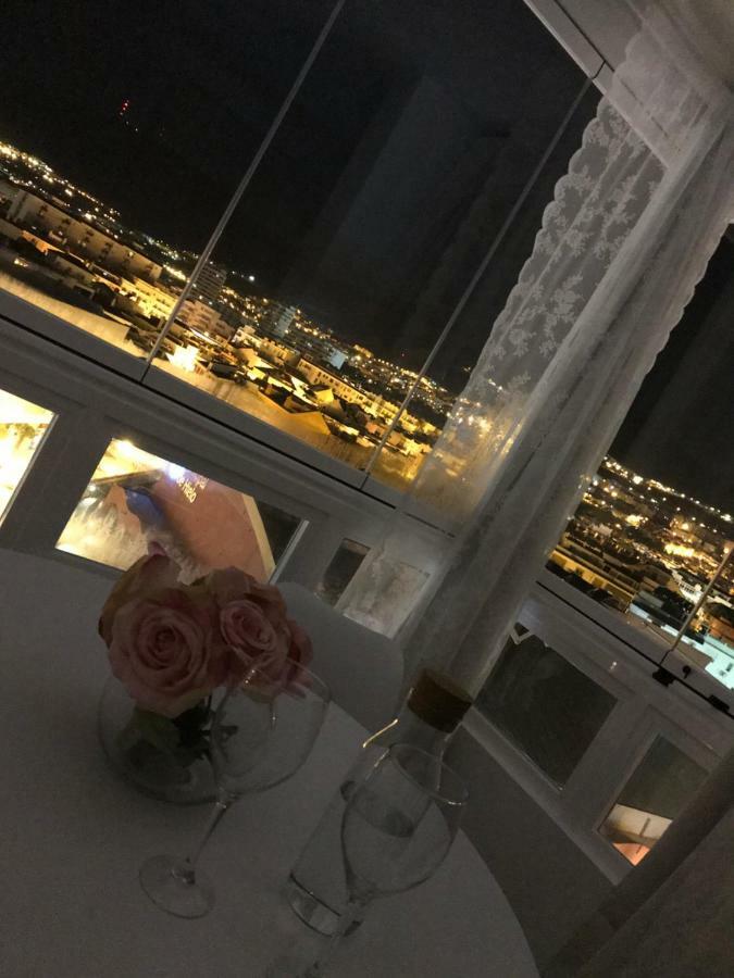 ベナルマデナApartamento Edificio Agataアパートメント エクステリア 写真
