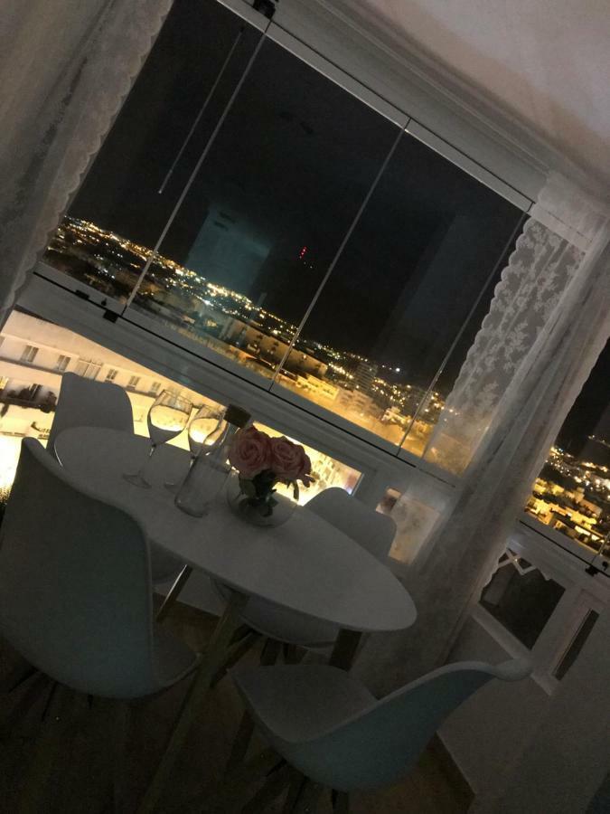 ベナルマデナApartamento Edificio Agataアパートメント エクステリア 写真
