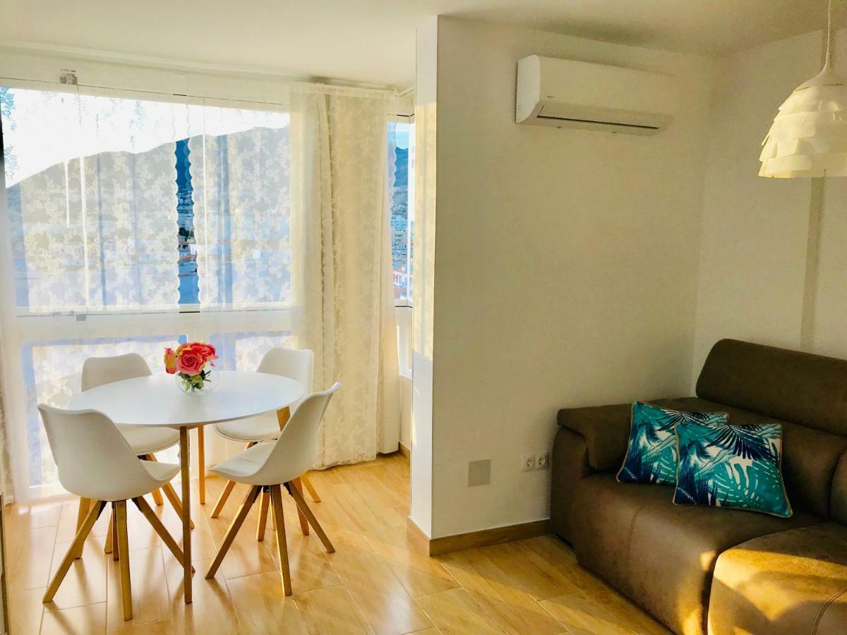 ベナルマデナApartamento Edificio Agataアパートメント エクステリア 写真